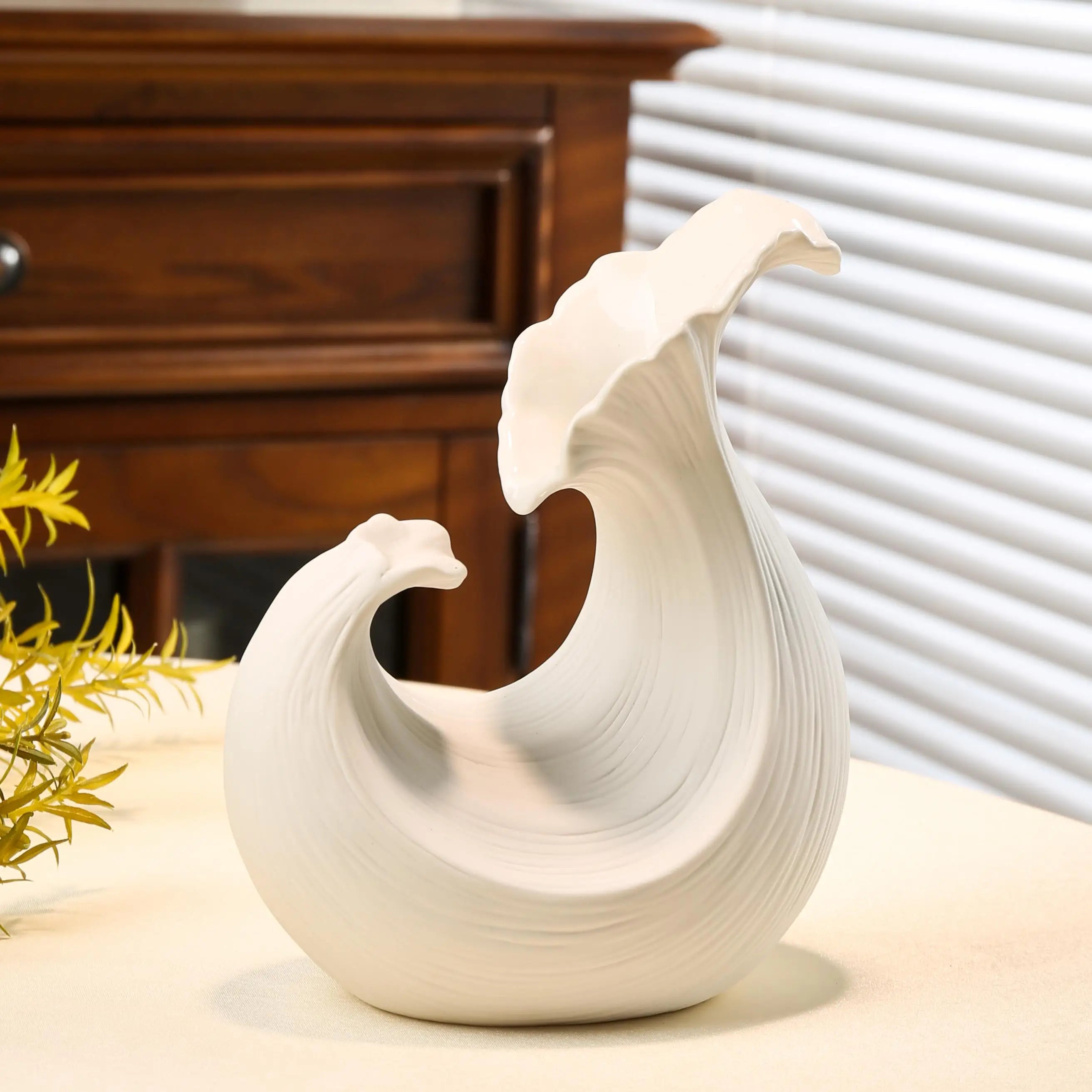 Creative Irregular Shape Vases Decor, Ceramic Living Room Flower Arrangement Table Decoration Light Luxury Style Vase, 1Pc