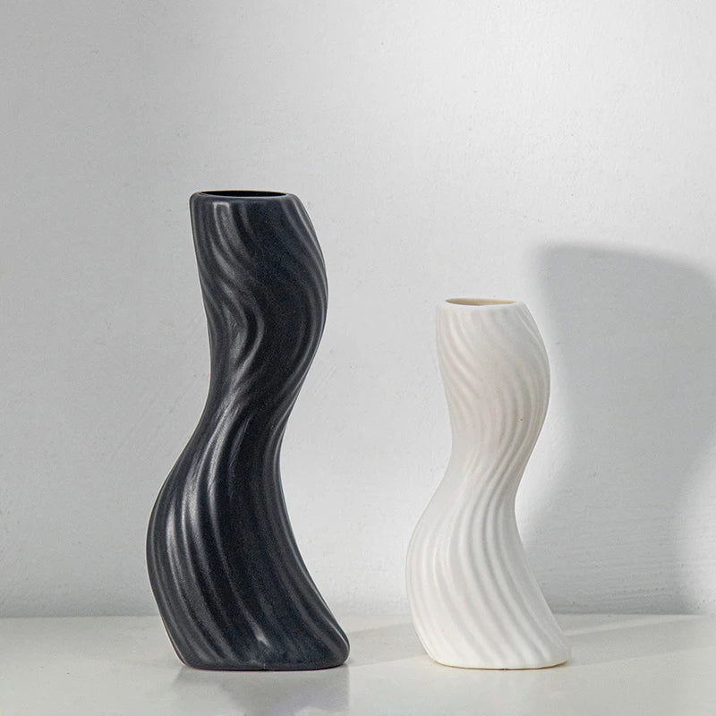 Imitation Ceramic Vase Modern White Plastic Flower Vase Creative Spiral Boho Aesthetic Irregular Flower Vases Wedding Home Decor